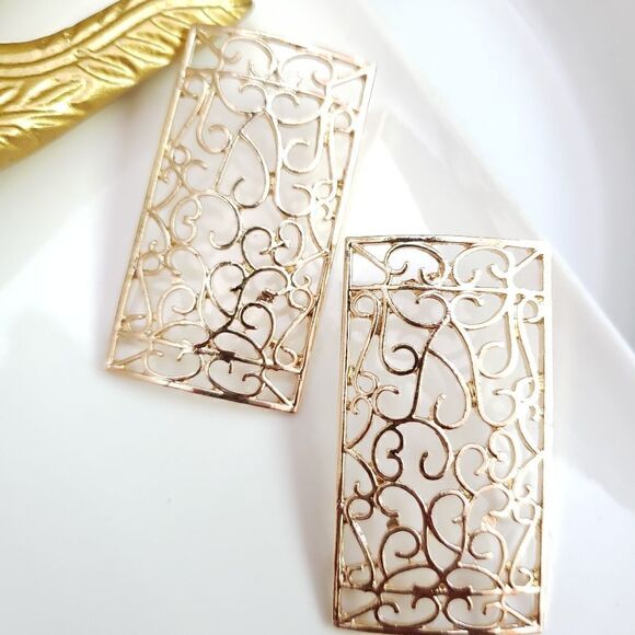 New! Anthro Gold Lattice Earrings - Picture 11 of 12